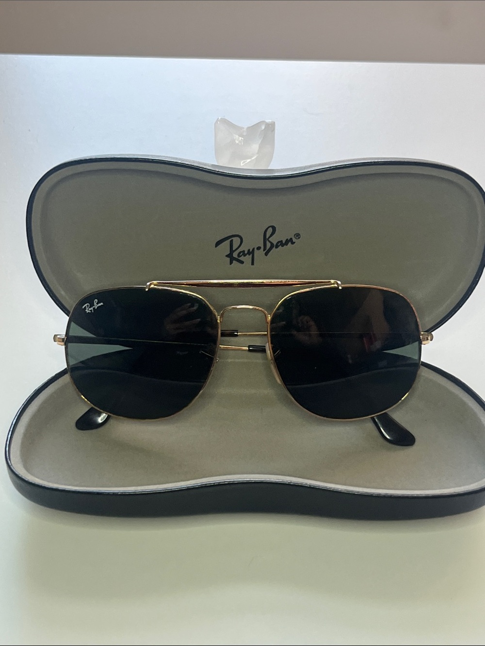 Ray-Ban Gold Frame Black/Dark Green Lens Sunglasses